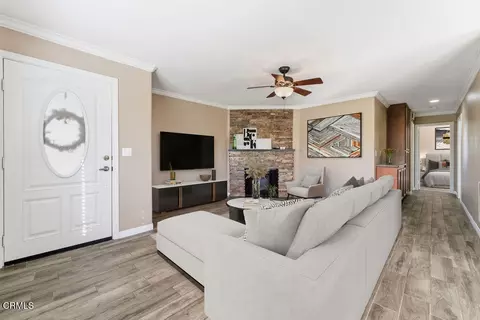 1912 Diamond St #4, San Diego, CA 92109