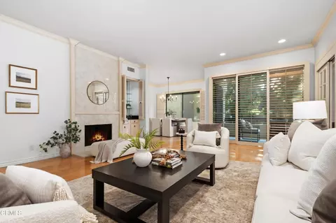 2329 Century Hl, Los Angeles, CA 90067