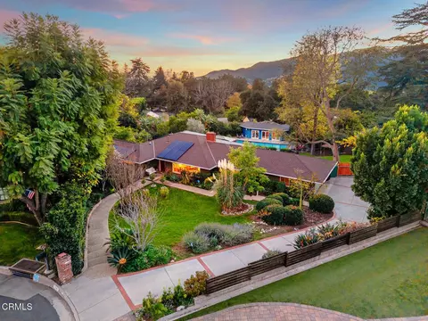 1948 Ravista Ln, La Canada Flintridge, CA 91011