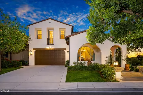 706 E Lemon Swirl Dr, Azusa, CA 91702