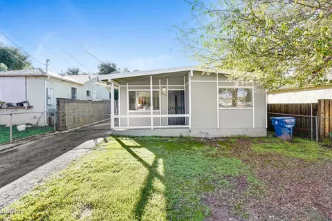 8444 Grenoble St, Sunland, CA 91040