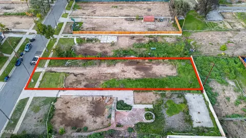2032 Lewis Ave, Altadena, CA 91001