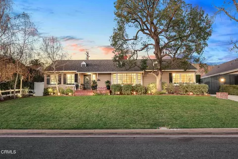 929 Milmada Dr, La Canada Flintridge, CA 91011