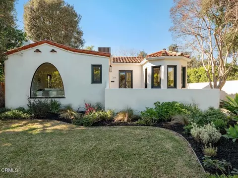 229 S Grand Oaks Ave, Pasadena, CA 91107