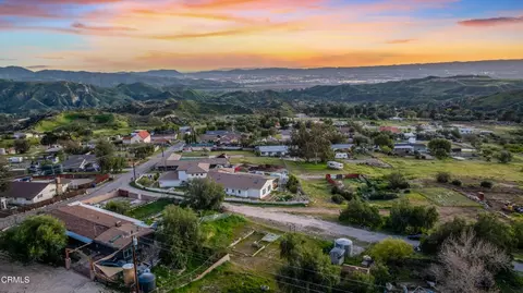 11217 Leander Dr, Sylmar, CA 91342