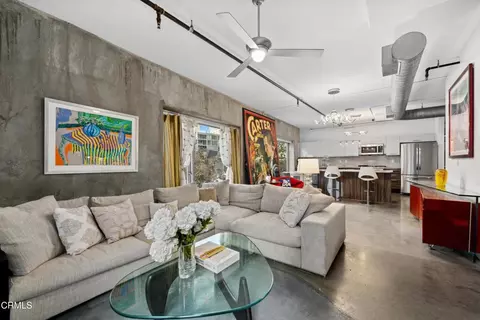 645 W 9th St #200, Los Angeles, CA 90015