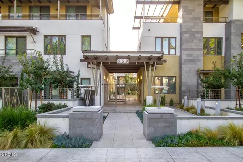 239 S Marengo Ave #303, Pasadena, CA 91101