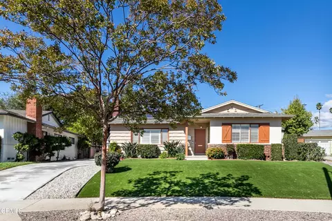 1305 Solita Rd, Pasadena, CA 91103