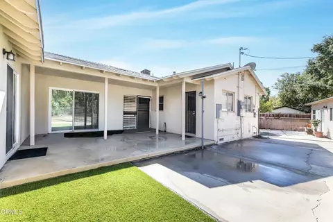 Exterior - 1305 Solita Rd, Pasadena, CA 91103 photo 2 of 4