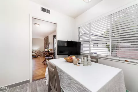 Dining - 1305 Solita Rd, Pasadena, CA 91103 photo 5 of 5