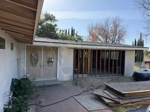 13180 Beaver St, Sylmar, CA 91342
