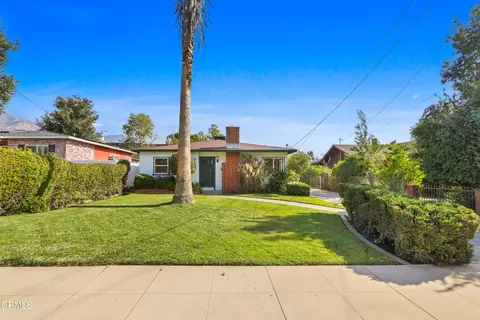 2062 N Garfield Ave, Pasadena, CA 91104