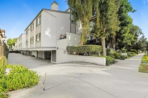 394 S Los Robles Ave #2, Pasadena, CA 91101
