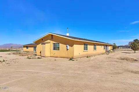 34804 Sunswept Dr, Lucerne Valley, CA 92356