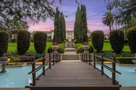 380 W Green St, Pasadena, CA 91105