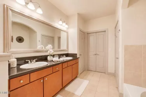 Bath - 840 E Green St #309, Pasadena, CA 91101 photo 3 of 3
