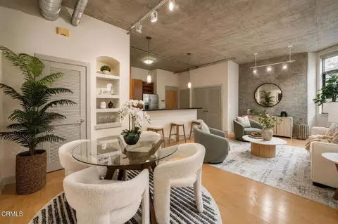 Dining - 840 E Green St #309, Pasadena, CA 91101 photo 1 of 3
