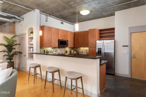 Kitchen - 840 E Green St #309, Pasadena, CA 91101 photo 1 of 4