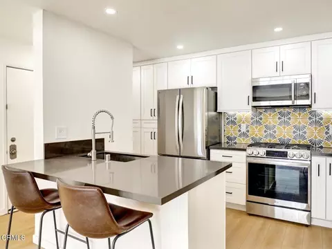 3665 S Bear St #J, Santa Ana, CA 92704