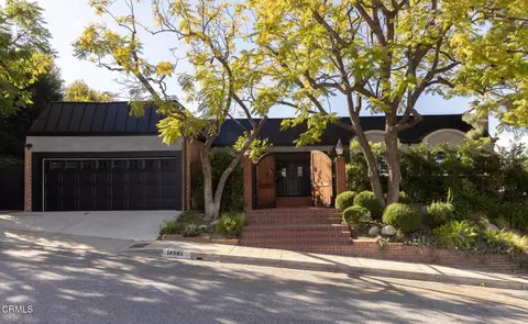 14593 Deervale Pl, Sherman Oaks, CA 91403