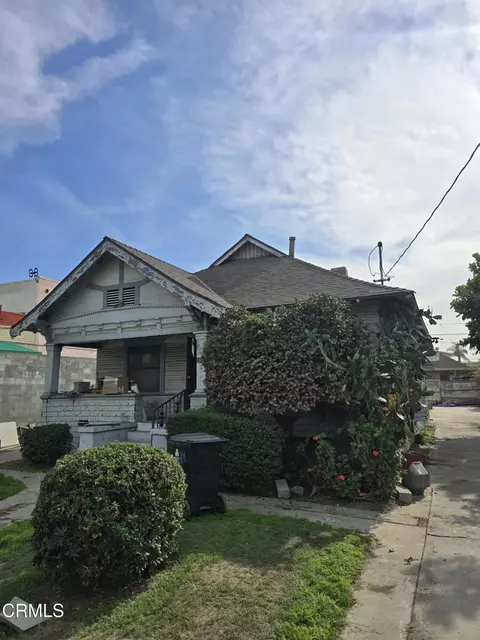 1020 W 42nd Pl, Los Angeles, CA 90037