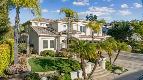 190 Golden Glen Dr, Simi Valley, CA 93065