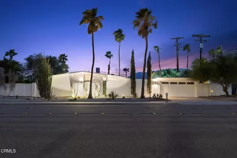795 E Racquet Club Rd, Palm Springs, CA 92262