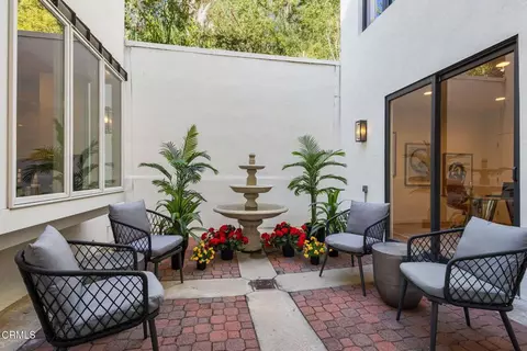 Exterior - 1265 Chateau Rd, Pasadena, CA 91105 photo 9 of 14
