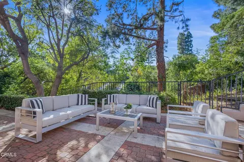 Exterior - 1265 Chateau Rd, Pasadena, CA 91105 photo 7 of 14