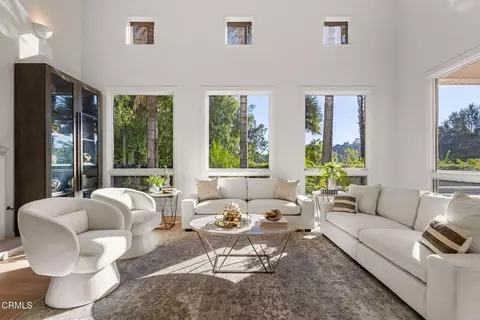 Living - 1265 Chateau Rd, Pasadena, CA 91105 photo 3 of 4