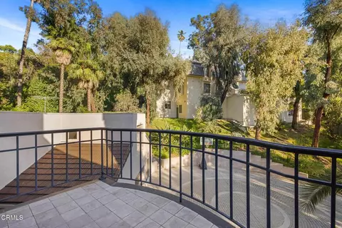 Exterior - 1265 Chateau Rd, Pasadena, CA 91105 photo 11 of 14