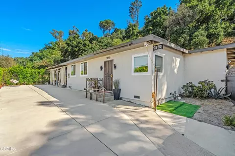 9850 Wentworth St, Shadow Hills, CA 91040
