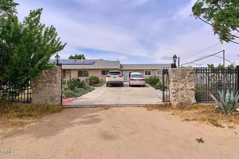 9494 Baker Rd, Lucerne Valley, CA 92356