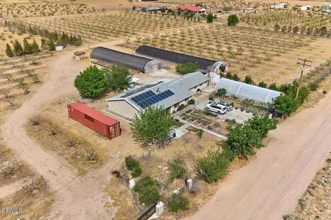 9494 Baker Rd, Lucerne Valley, CA 92356