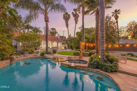 19443 Hatteras St, Tarzana, CA 91356