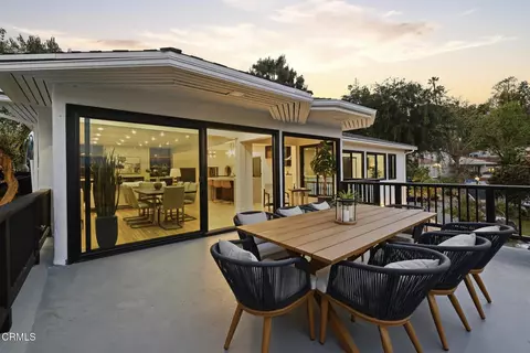 2001 Kenilworth Avenue Ave, Los Angeles, CA 90039