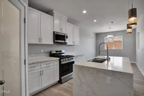 Kitchen - 45060 Andale Ave, Lancaster, CA 93535 photo 1 of 1