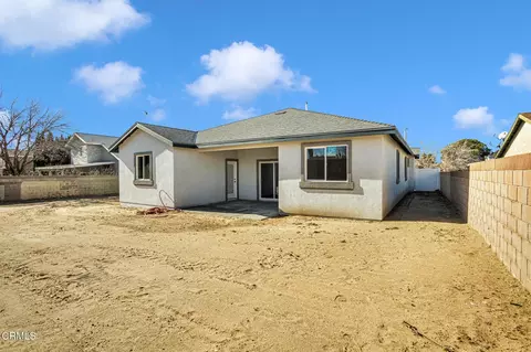 Exterior - 45060 Andale Ave, Lancaster, CA 93535 photo 3 of 6