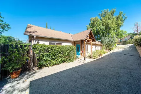 8950 Oswego St, Sunland, CA 91040
