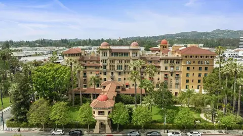 99 S Raymond Ave #206, Pasadena, CA 91105