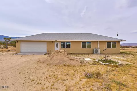 9210 Cherokee Trl, Lucerne Valley, CA 92356