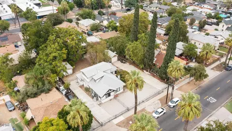 View/Area - 3633 Kansas Ave, Riverside, CA 92507 photo 5 of 6