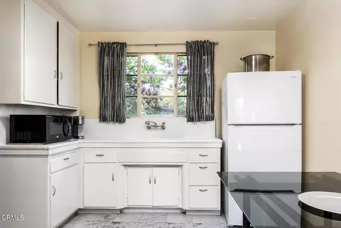 Kitchen - 1500 Navarro Ave, Pasadena, CA 91103 photo 1 of 2