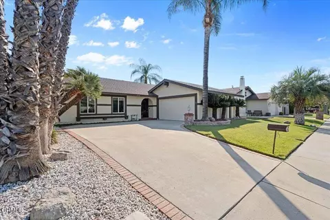25530 Meadow Mont St, Valencia, CA 91355