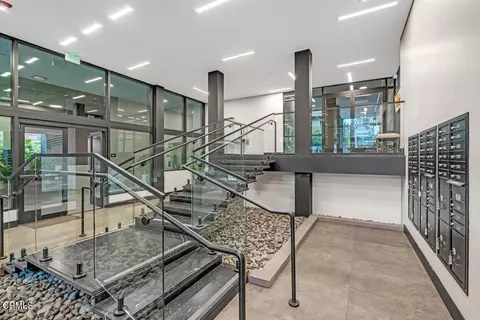 178 S Euclid Ave #412, Pasadena, CA 91101