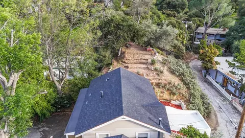 View/Area - 7078 High Cliff Trl, Tujunga, CA 91042 photo 1 of 2