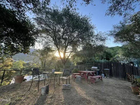 Exterior - 7078 High Cliff Trl, Tujunga, CA 91042 photo 10 of 16