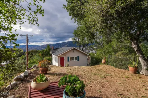 Exterior - 7078 High Cliff Trl, Tujunga, CA 91042 photo 12 of 16