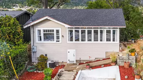 Exterior - 7078 High Cliff Trl, Tujunga, CA 91042 photo 2 of 16
