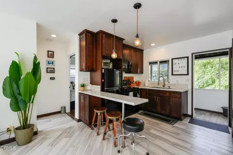 Kitchen - 7078 High Cliff Trl, Tujunga, CA 91042 photo 1 of 5